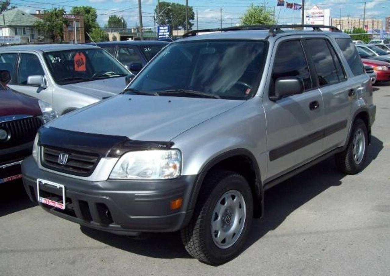 ***FINANCING AVAILABLE*** EVERYONE APPROVED !  EXTRA CLEAN VEHICLE !  WELL MAINTAINED, EXCELLENT RUNNING CONDITION !  CERTIFIED, E-TESTED, FULL UNDERBODY RUSTPROOFING IS AVAILABLE.  WARRANTY, TAX AND LICENCING EXTRA.