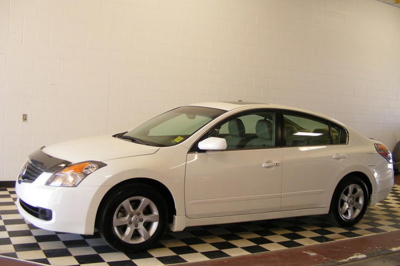 Used 2009 Nissan Altima 2.5 SL for sale in North Battleford, SK