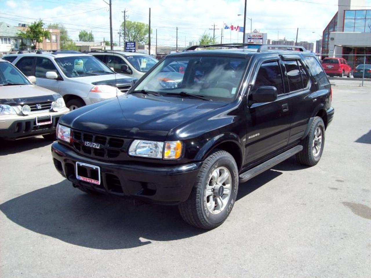 Used 2000 Isuzu Rodeo LS, AUTO, 4X4, ALLOYS for sale in Toronto, ON