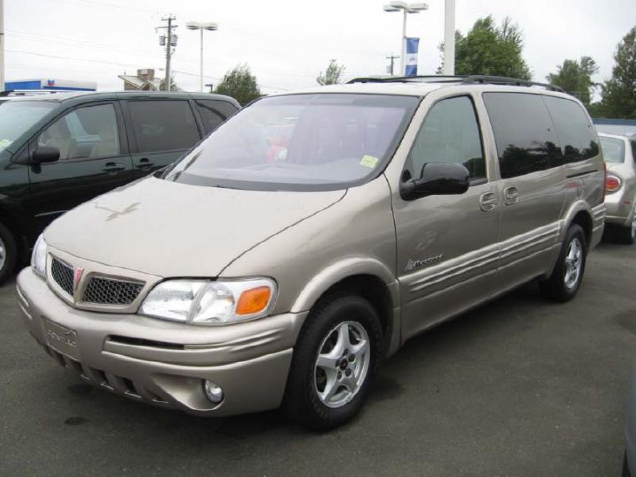 Used 2001 Pontiac Montana  for sale in Courtenay, BC