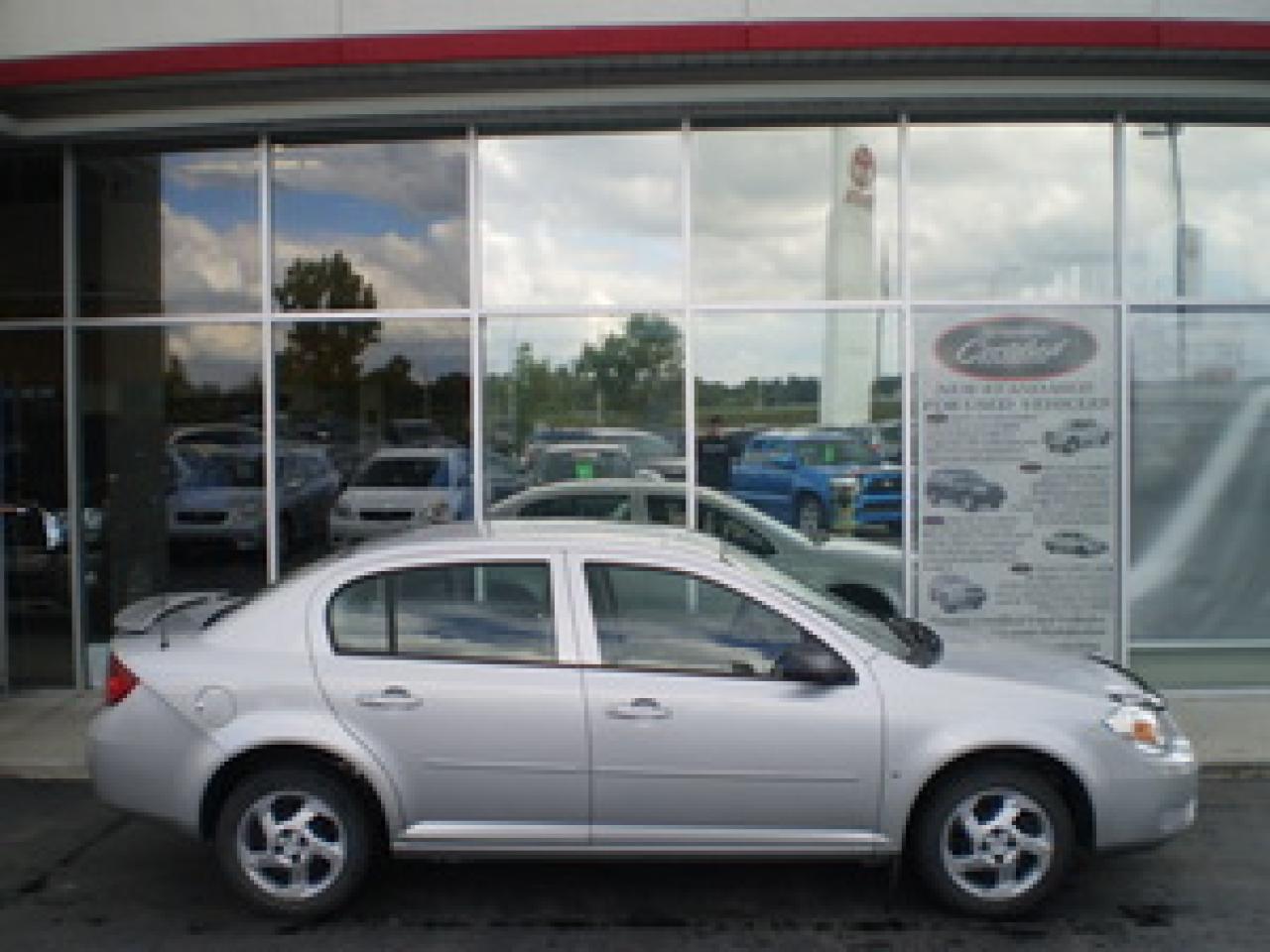 Used 2006 Pontiac Pursuit BASE for sale in Calgary, AB