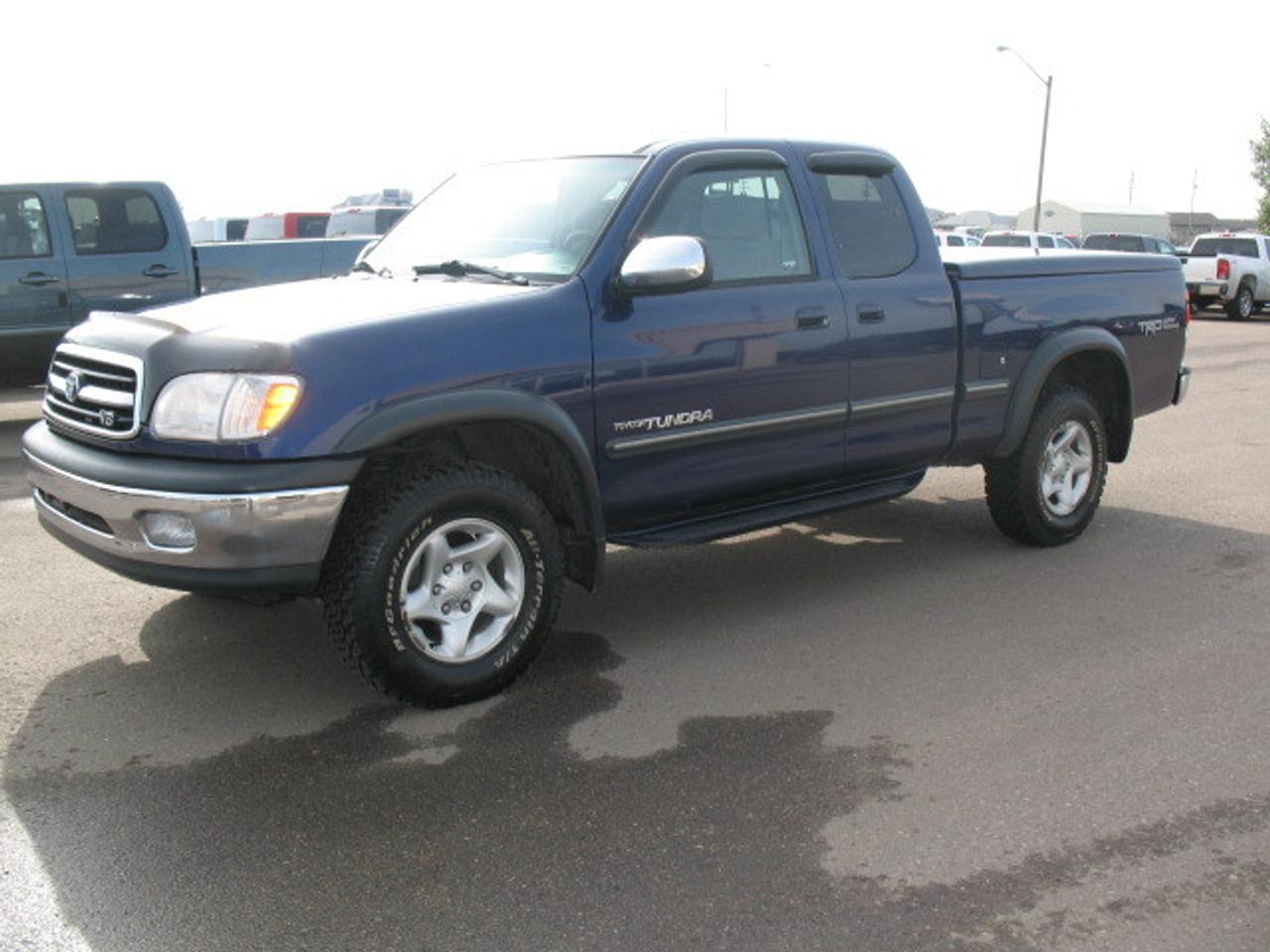 Used 2001 Toyota Tundra SR5 for sale in Wainwright, AB