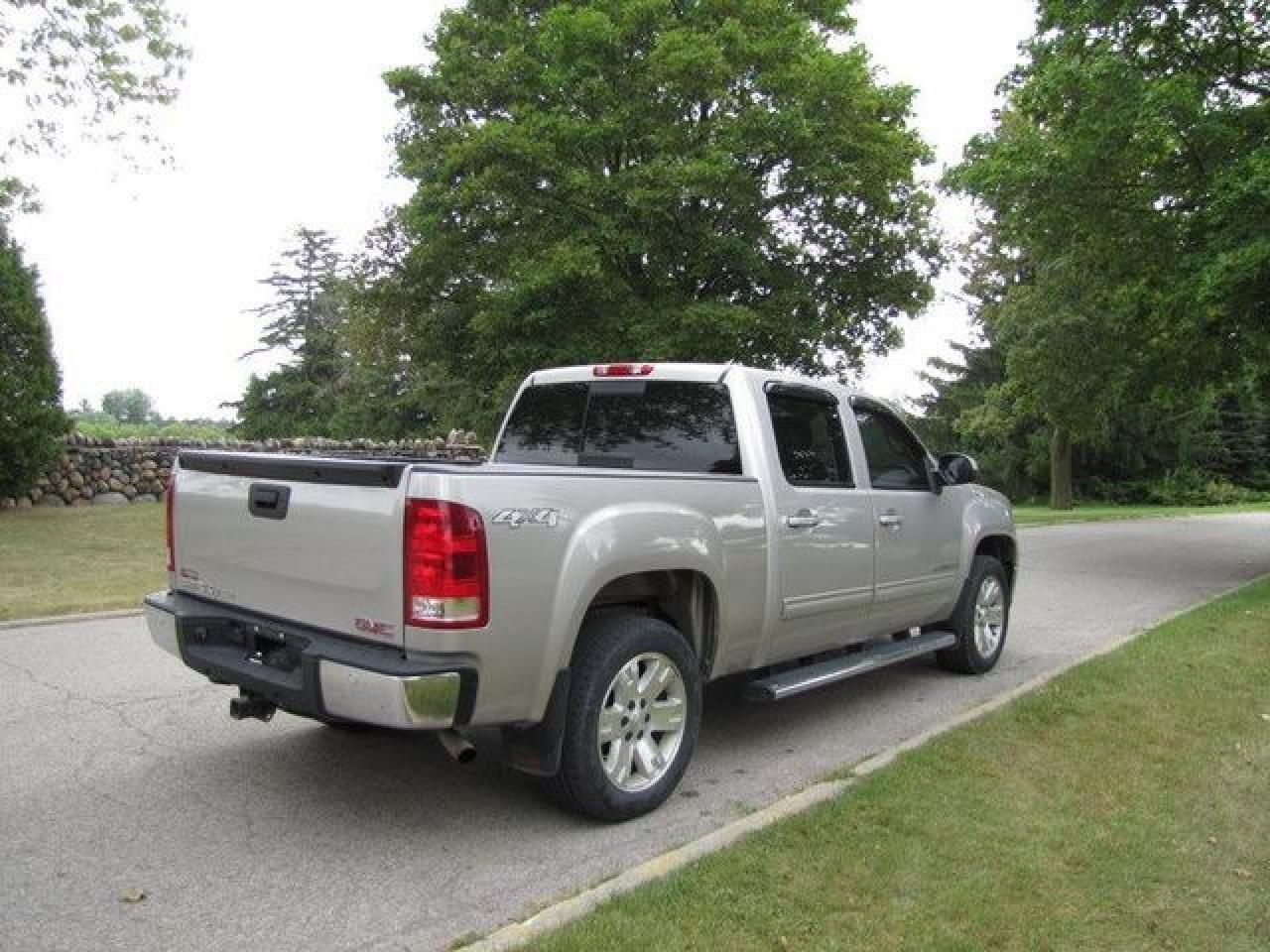 624081