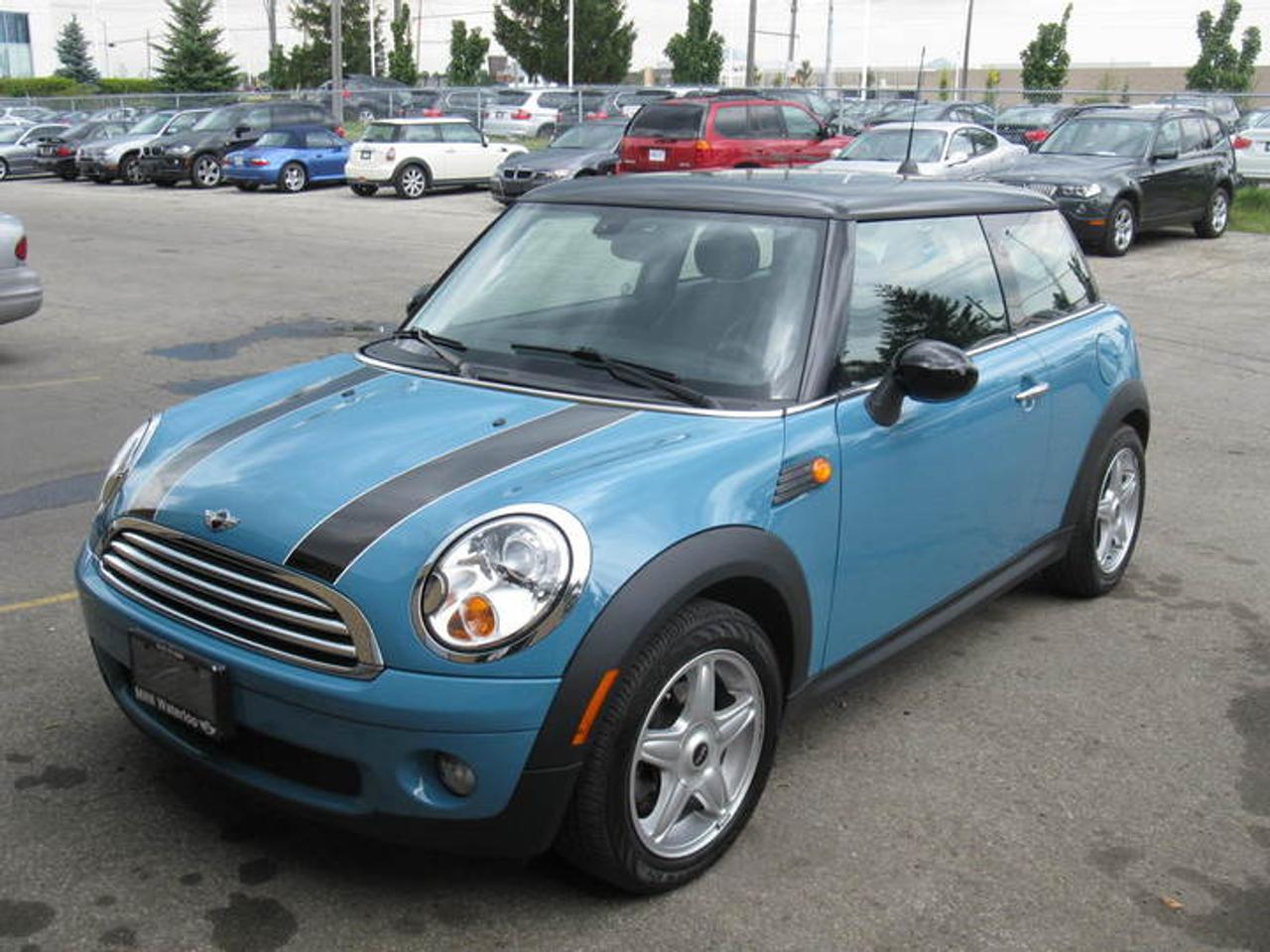 <P>Service Beyond Your Expectations at&nbsp;BMW&nbsp;MINI&nbsp;Waterloo&nbsp;</P>
<P>This vehicle is in pristine condition, worthy of BMWs Certified Series designation.&nbsp; The interior looks and feels clean and has obviously been kept in good condition by its previous owner. This vehicle is sure to create The Ultimate Driving Experience for any savvy buyer. </P>,