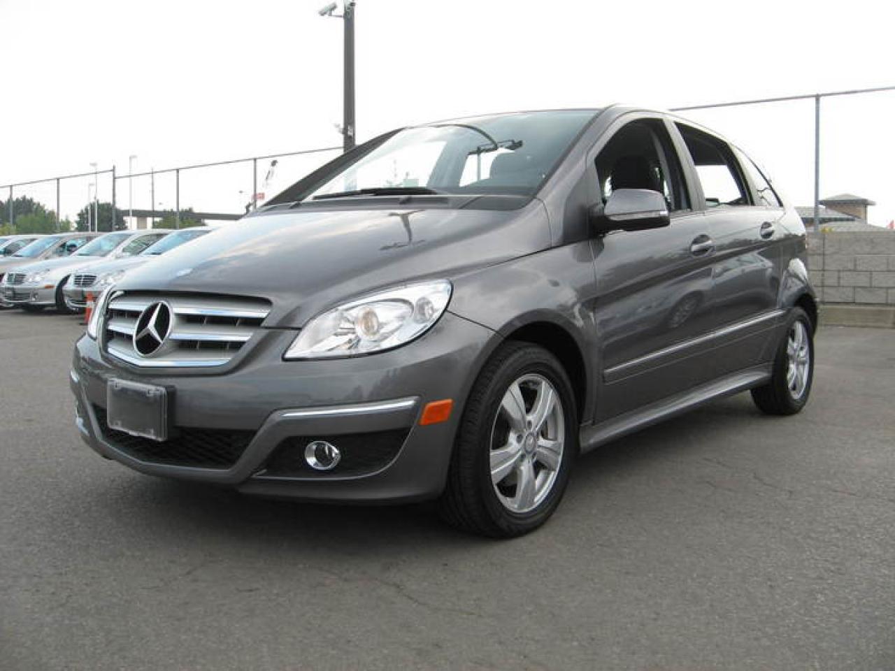 Used 2010 Mercedes-Benz B200  for sale in Maple, ON