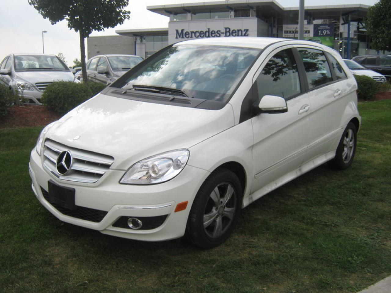 Used 2010 Mercedes-Benz B200  for sale in Maple, ON
