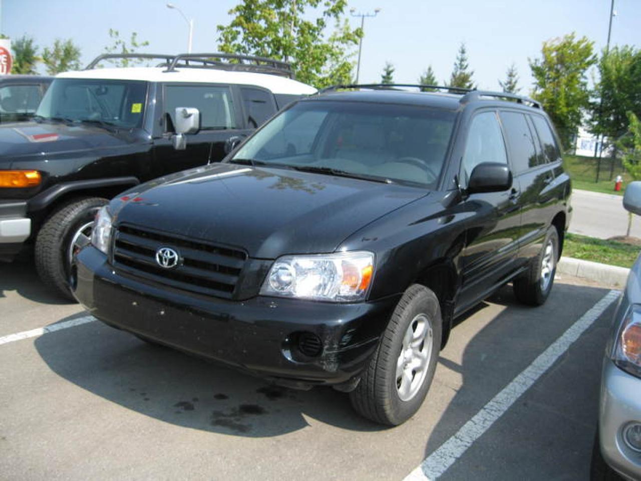 Used 2004 Toyota Highlander  for sale in Brampton, ON