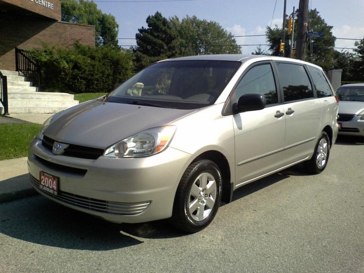 Used 2004 Toyota Sienna  for sale in Scarborough, ON