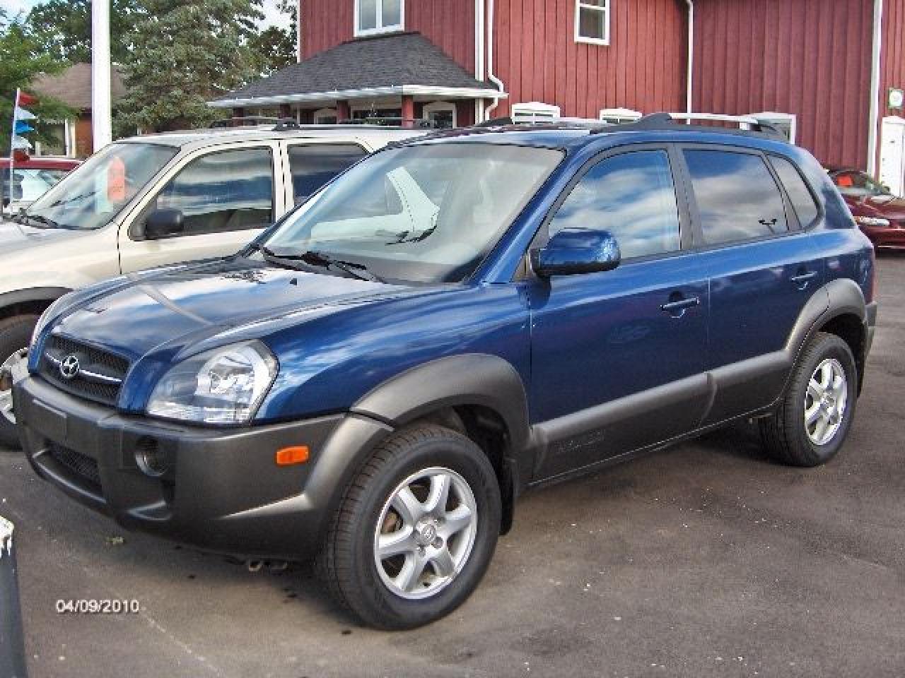 Used 2005 Hyundai Tucson FWD for sale in Dunnville, ON