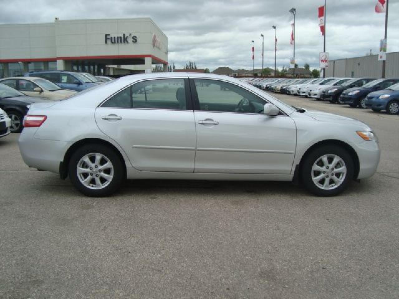 Used 2009 Toyota Camry LE for sale in Steinbach, MB