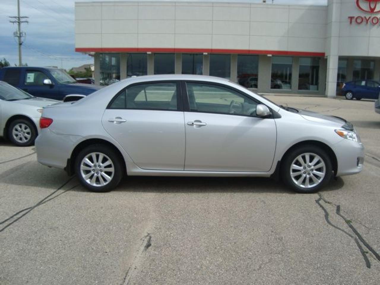 Used 2009 Toyota Corolla LE for sale in Steinbach, MB
