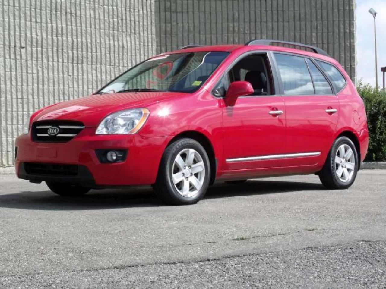 Used 2009 Kia Rondo EX for sale in Calgary, AB