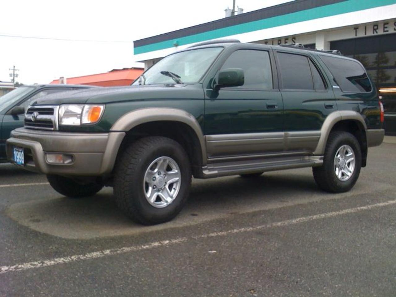Used 1999 Toyota 4Runner Limited for sale in Courtenay, BC