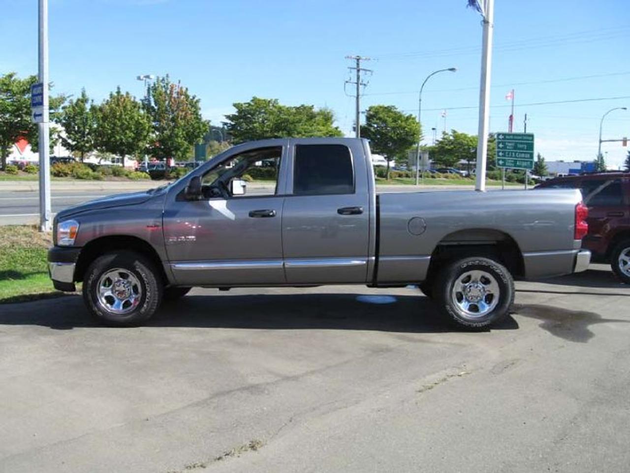 Used 2008 Dodge Ram 1500 Big Horn Crew Cab for sale in Courtenay, BC