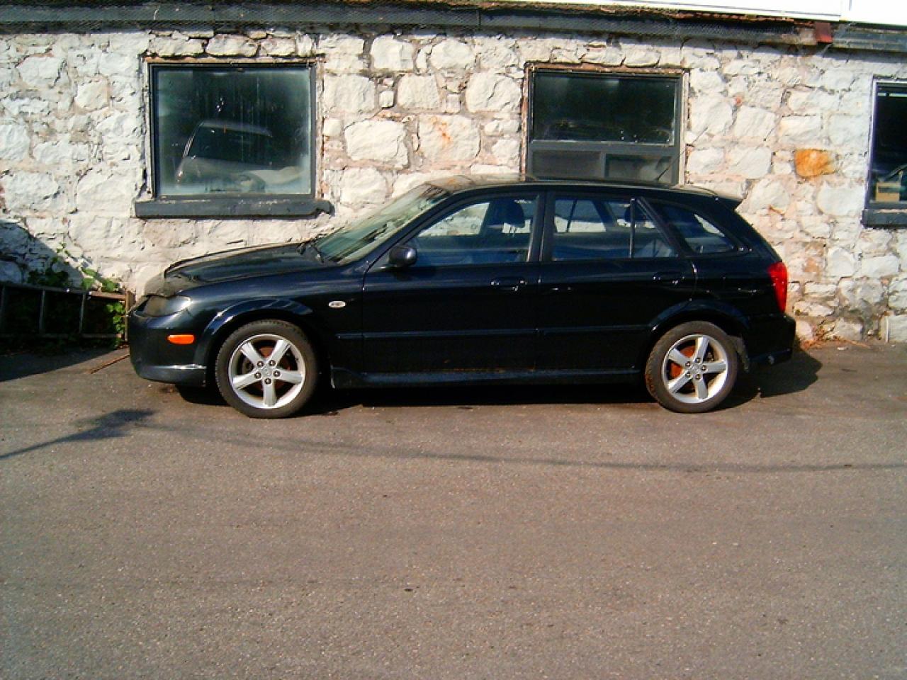 624700