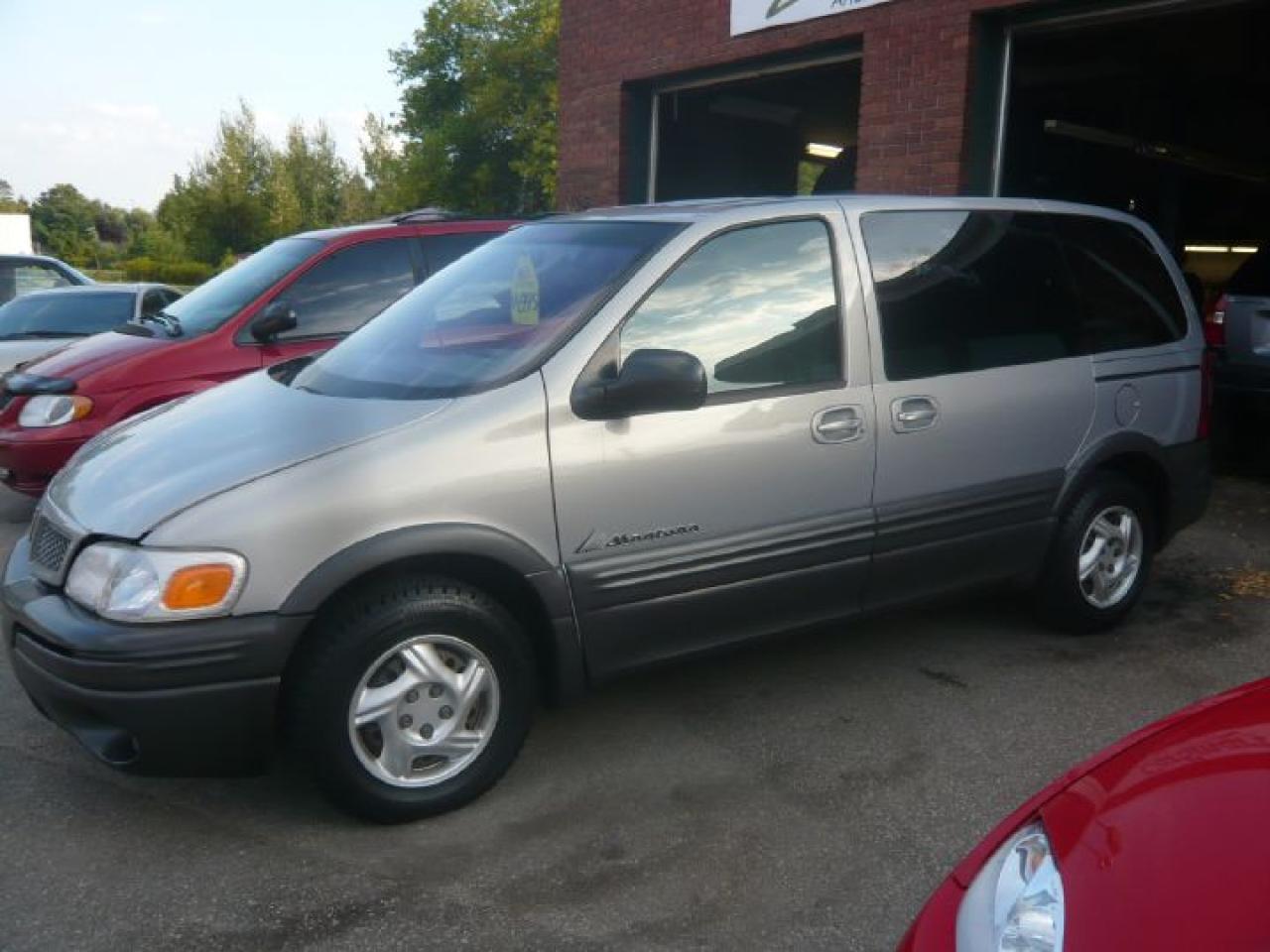 Used 2001 Pontiac Montana  for sale in Stayner, ON