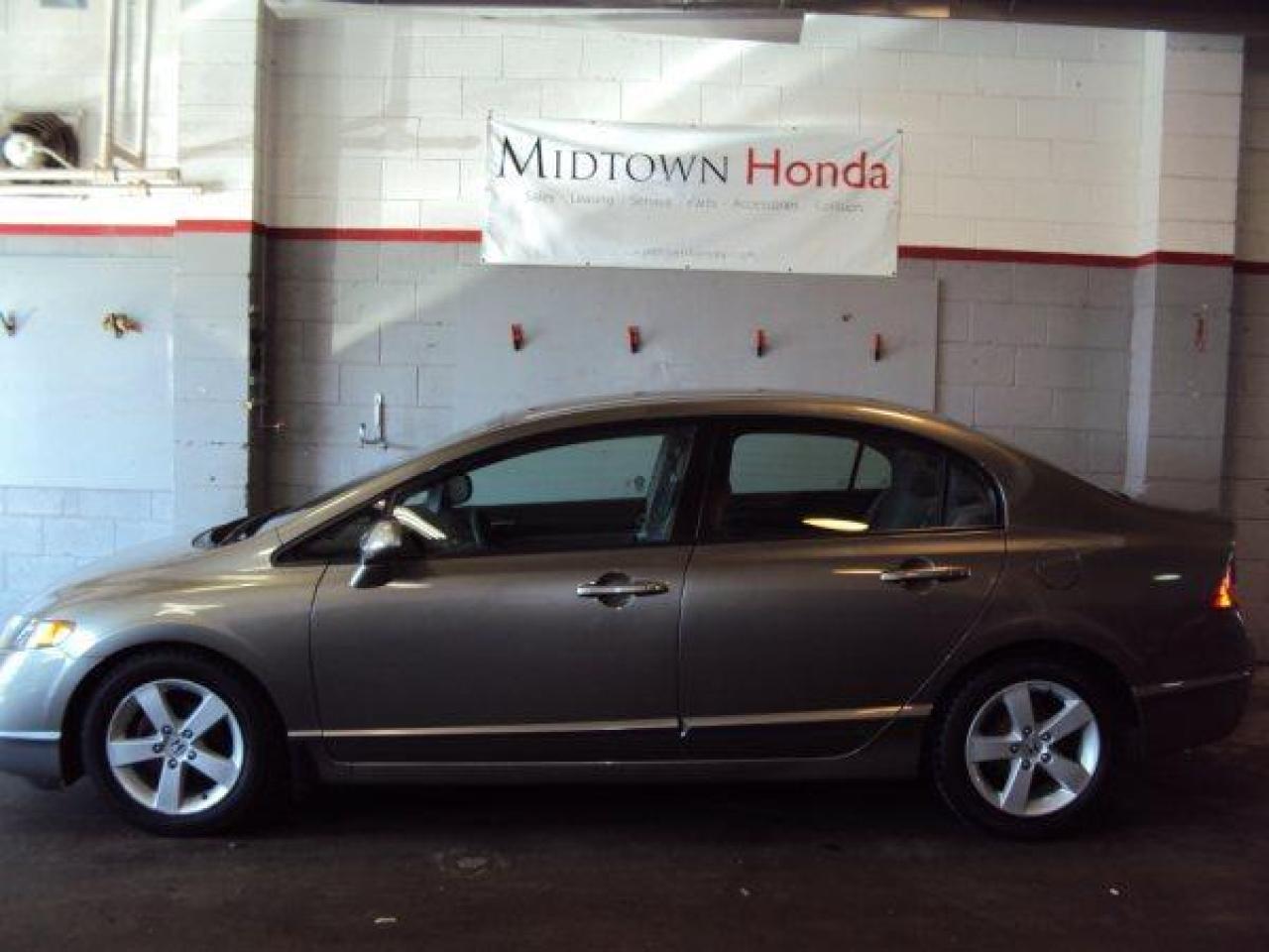 Used 2006 Honda Civic Sdn LX AUTO 2.9% for sale in Toronto, ON