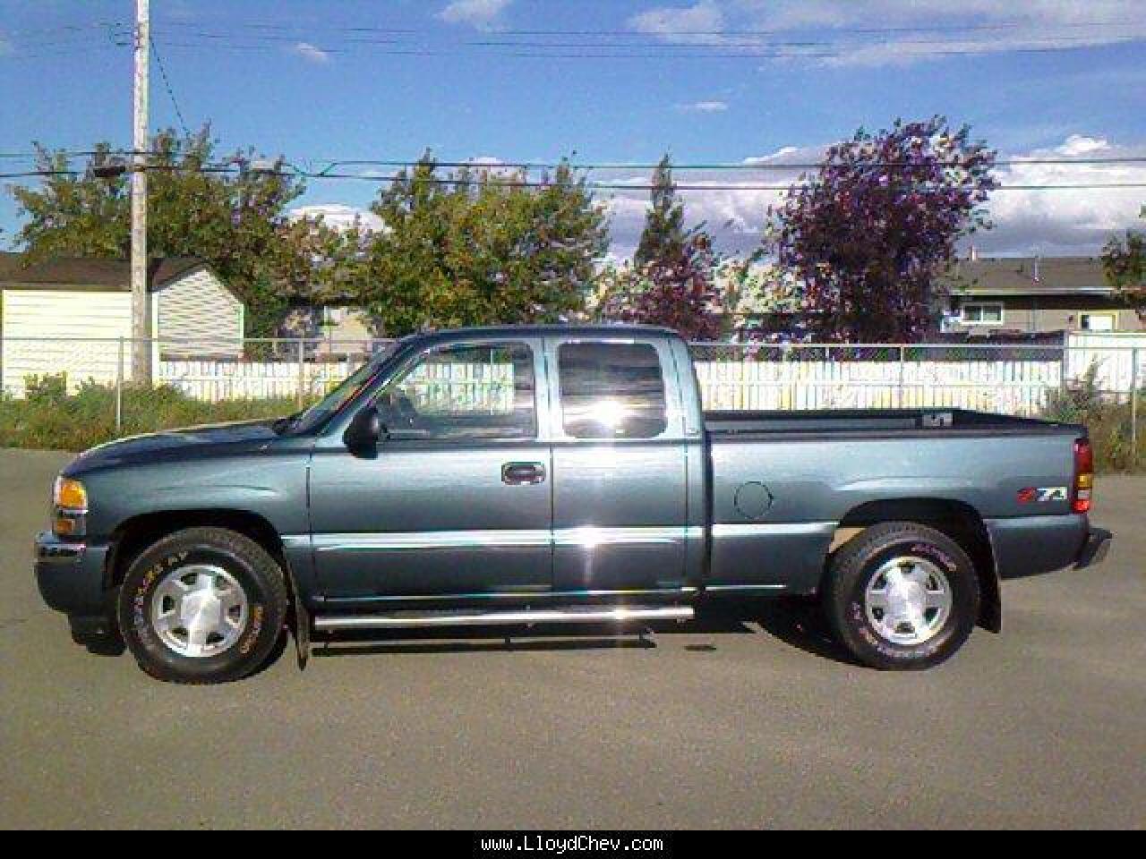 Used 2007 GMC Sierra K1500 Ext 1500 SLT Z71 for sale in Lloydminster, SK