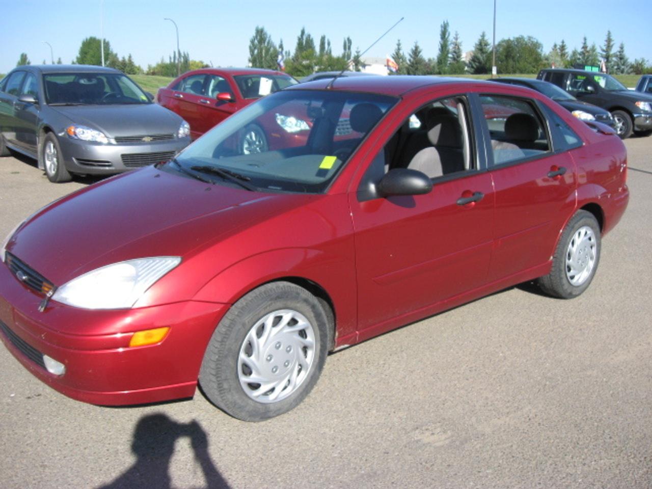 Used 2001 Ford Focus SE Comfort w/Zetec for sale in Lloydminster, AB