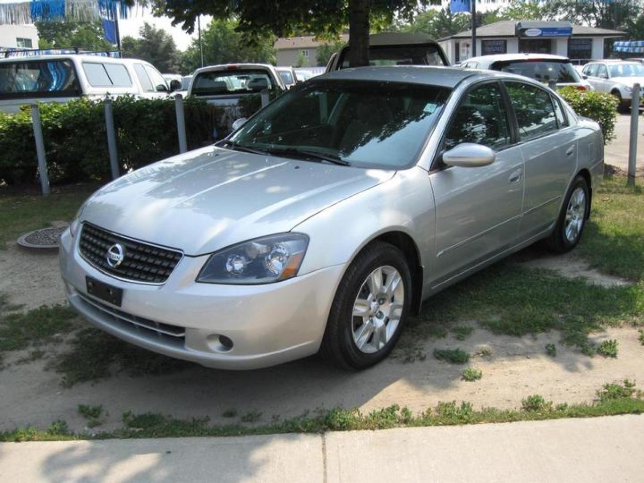 Used 2006 Nissan Altima  for sale in Mississauga, ON