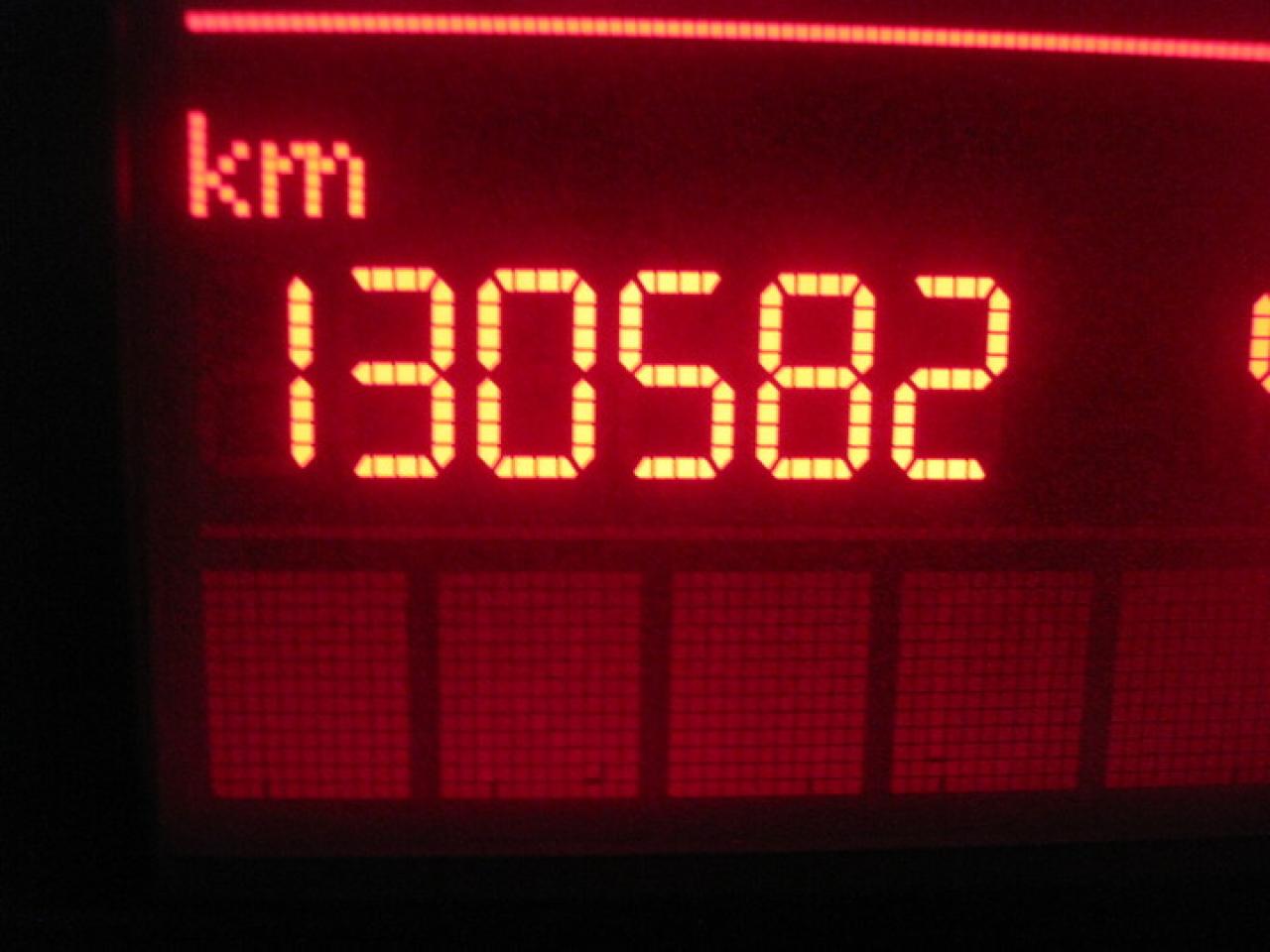 624957