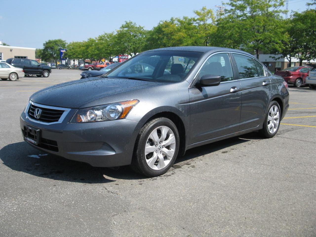 BALANCE OF HONDA CANADA WARRANTY TILL 100000KM, ACCIDENT FREE -- CARPROOF VERIFIED!! WOW EXCEPTIONALLY CLEAN, NON-SMOKERS CAR ONE OWNER LOCAL TRADE, NON SMOKER, WINTER TIRE PACKAGE INCLUDED! CARPROOF CLEAN VERIFIED!!!....MARCH GROUP - ITS ALL ABOUT THE CARS! All Prices exclude taxes.