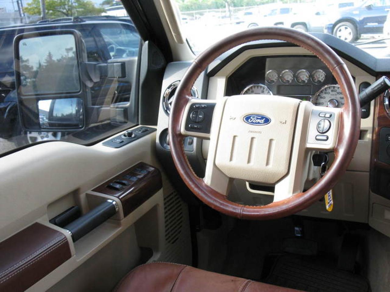 625033