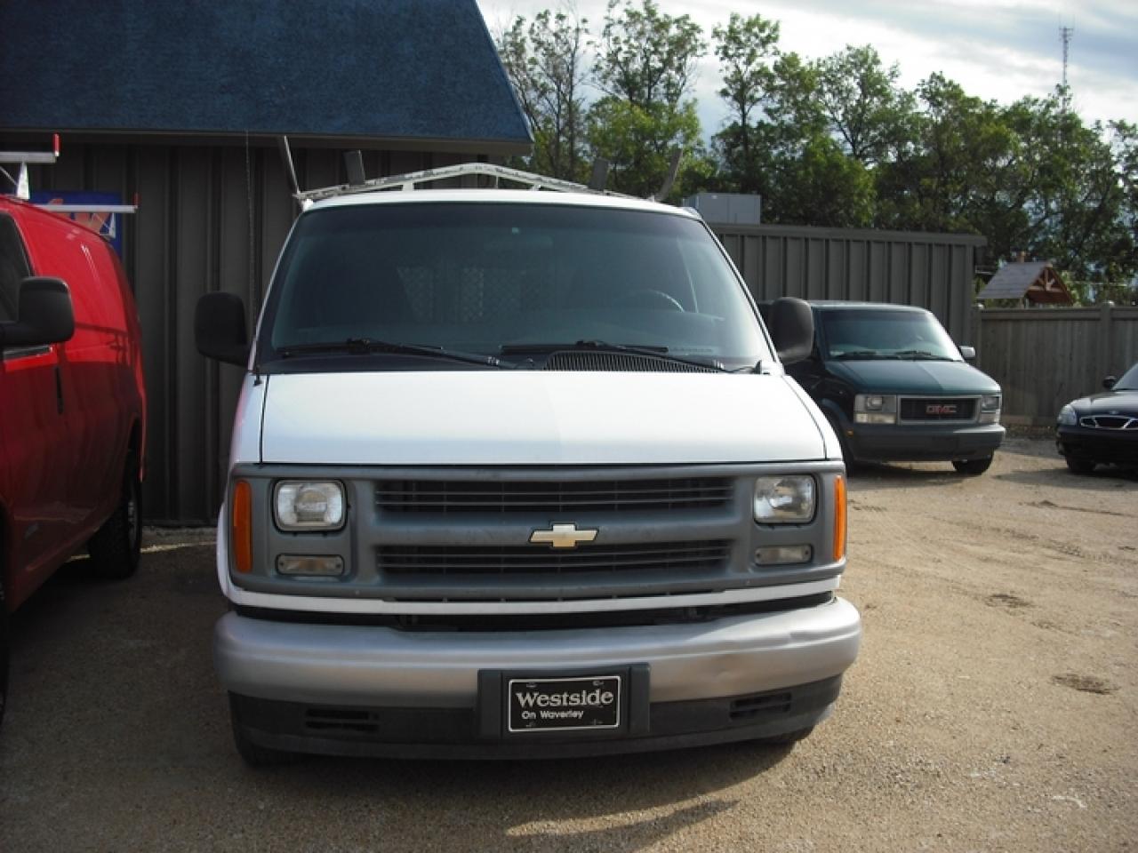 Used 2002 Chevrolet EXPRESS 2500  for sale in Winnipeg, MB