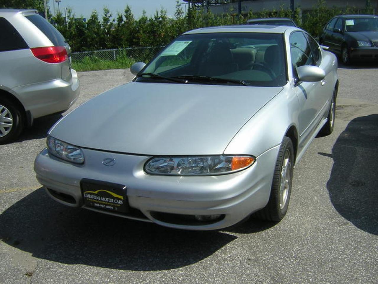Used 2001 Oldsmobile Alero GLS for sale in Newmarket, ON