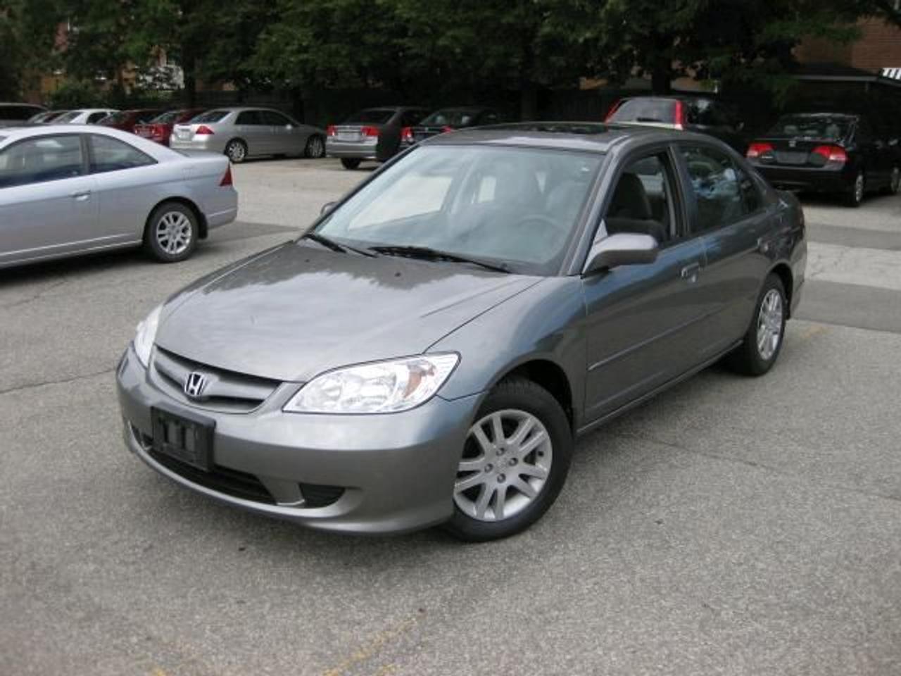 Used 2005 Honda Civic DX for sale in Brampton, ON
