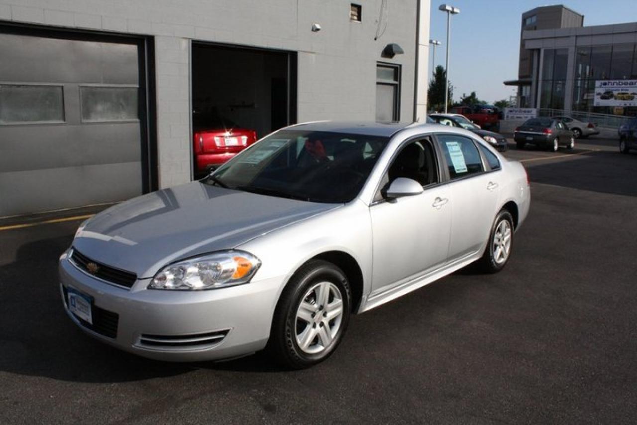 Used 2010 Chevrolet Impala LS for sale in Hamilton, ON