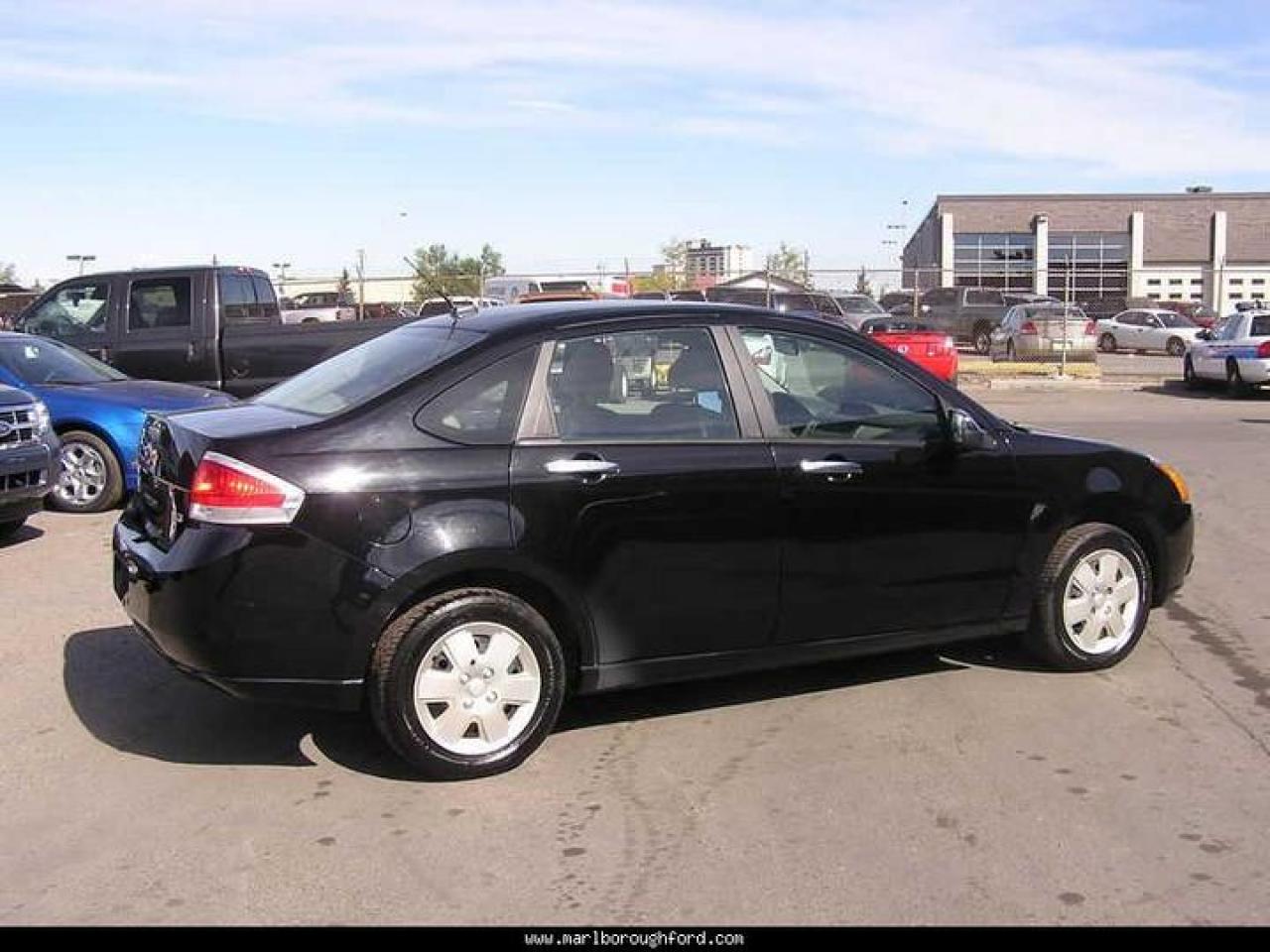Used 2008 Ford Focus SE 4 DR for sale in Calgary, AB