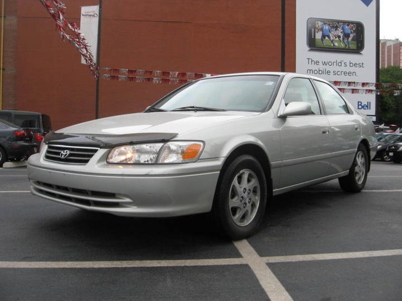 Used 2001 Toyota Camry LE for sale in Toronto, ON