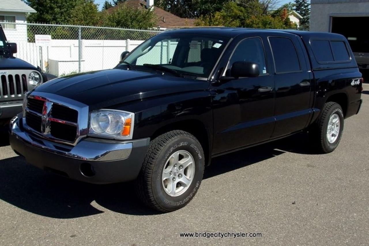 Used 2005 Dodge Dakota  for sale in Lethbridge, AB