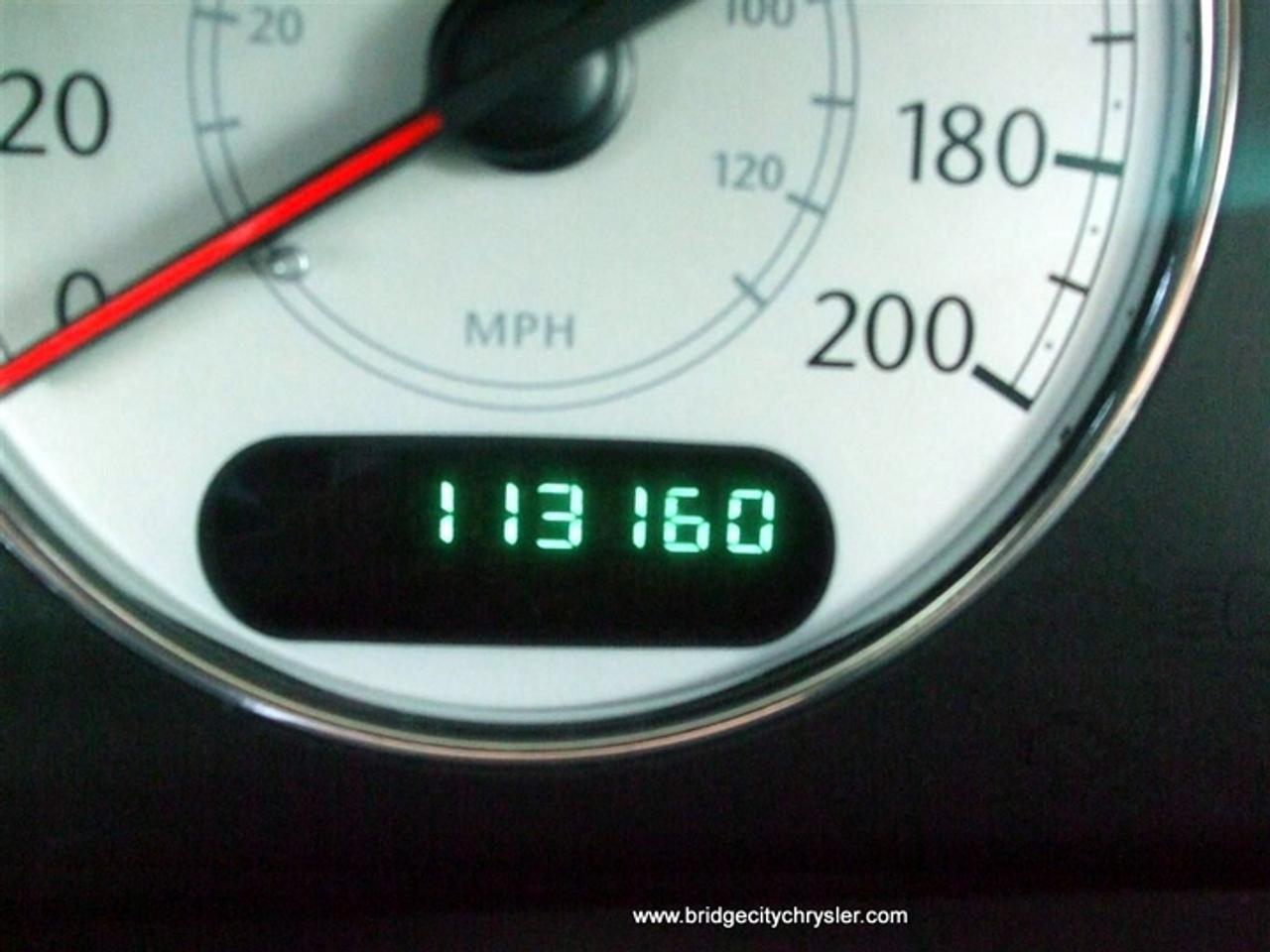 625655.10850981