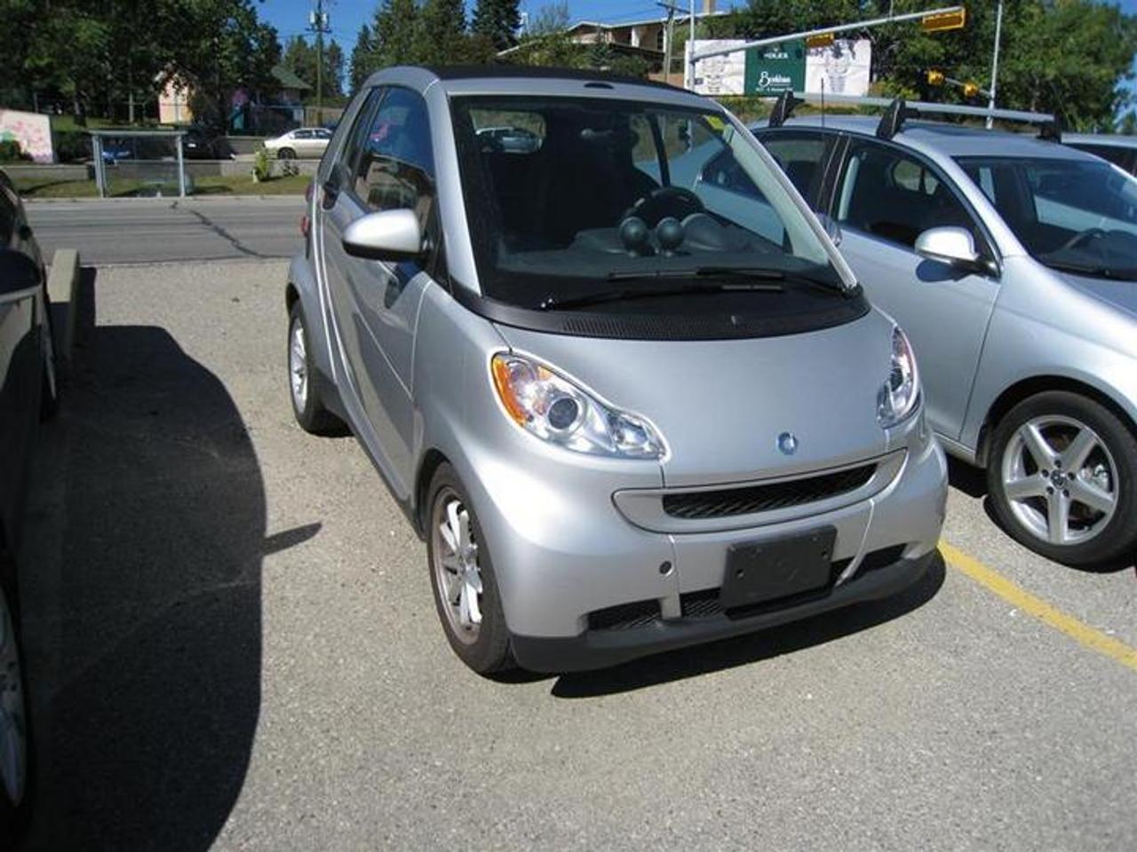 Used 2008 Smart fortwo limited one for sale in Calgary, AB
