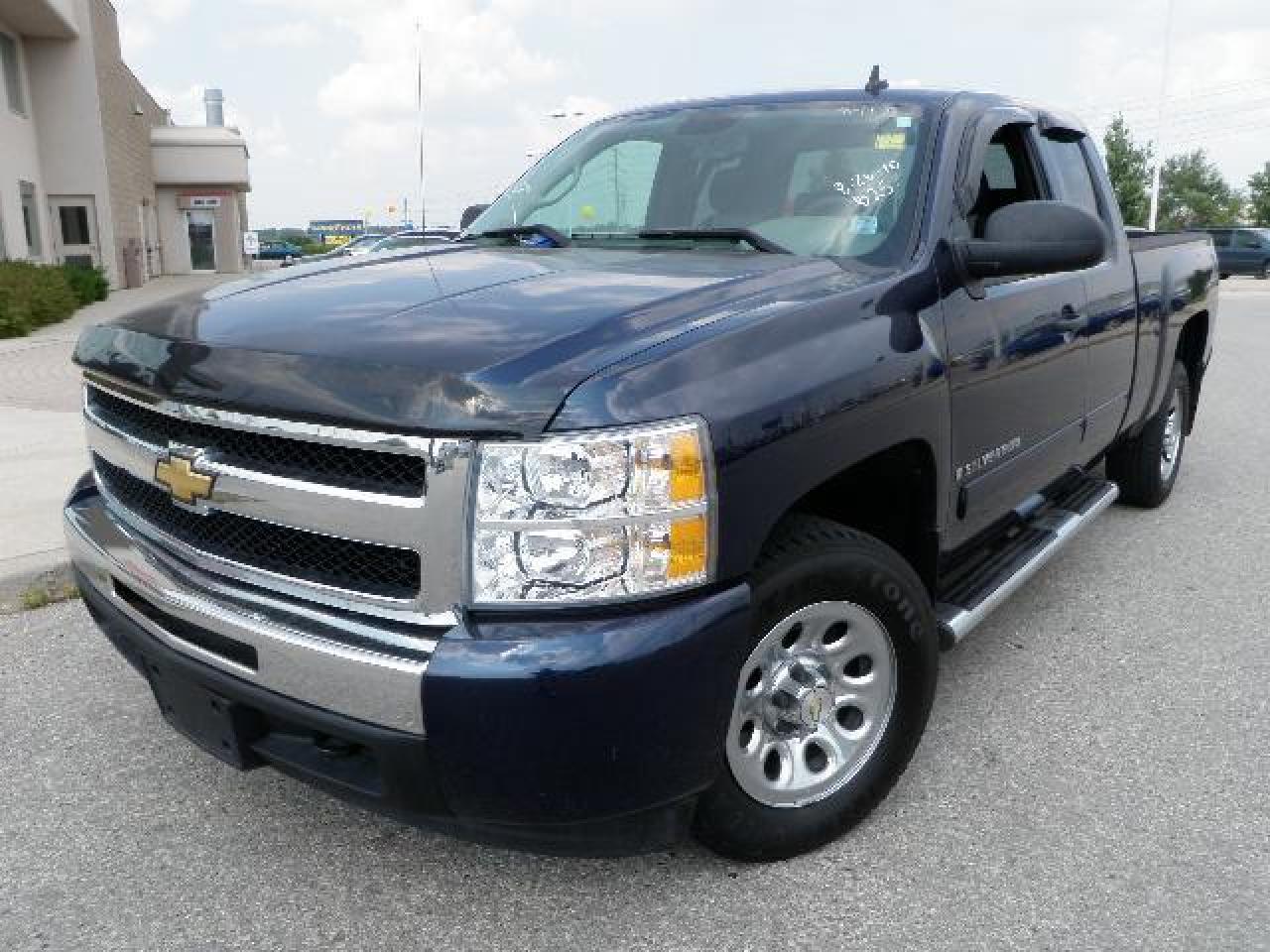 Used 2009 Chevrolet Silverado 1500 LT for sale in Cambridge, ON