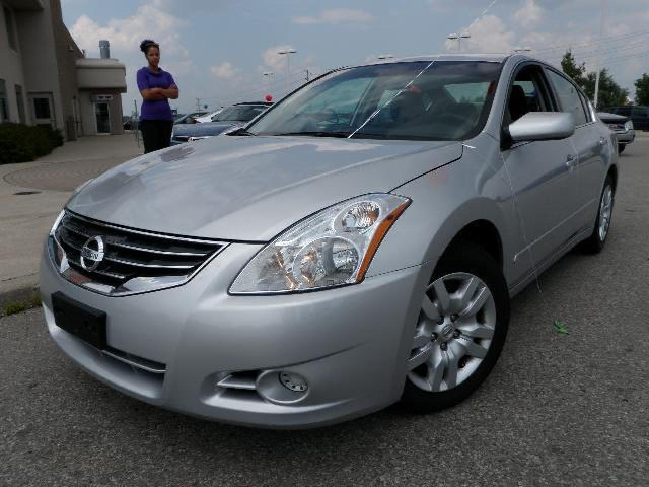 Used 2010 Nissan Altima S for sale in Cambridge, ON