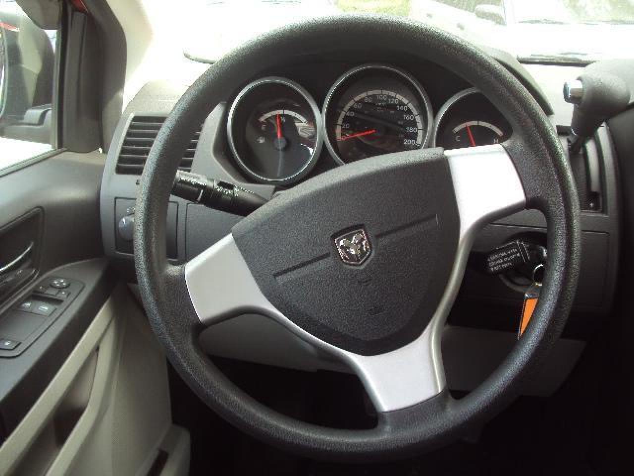 625749