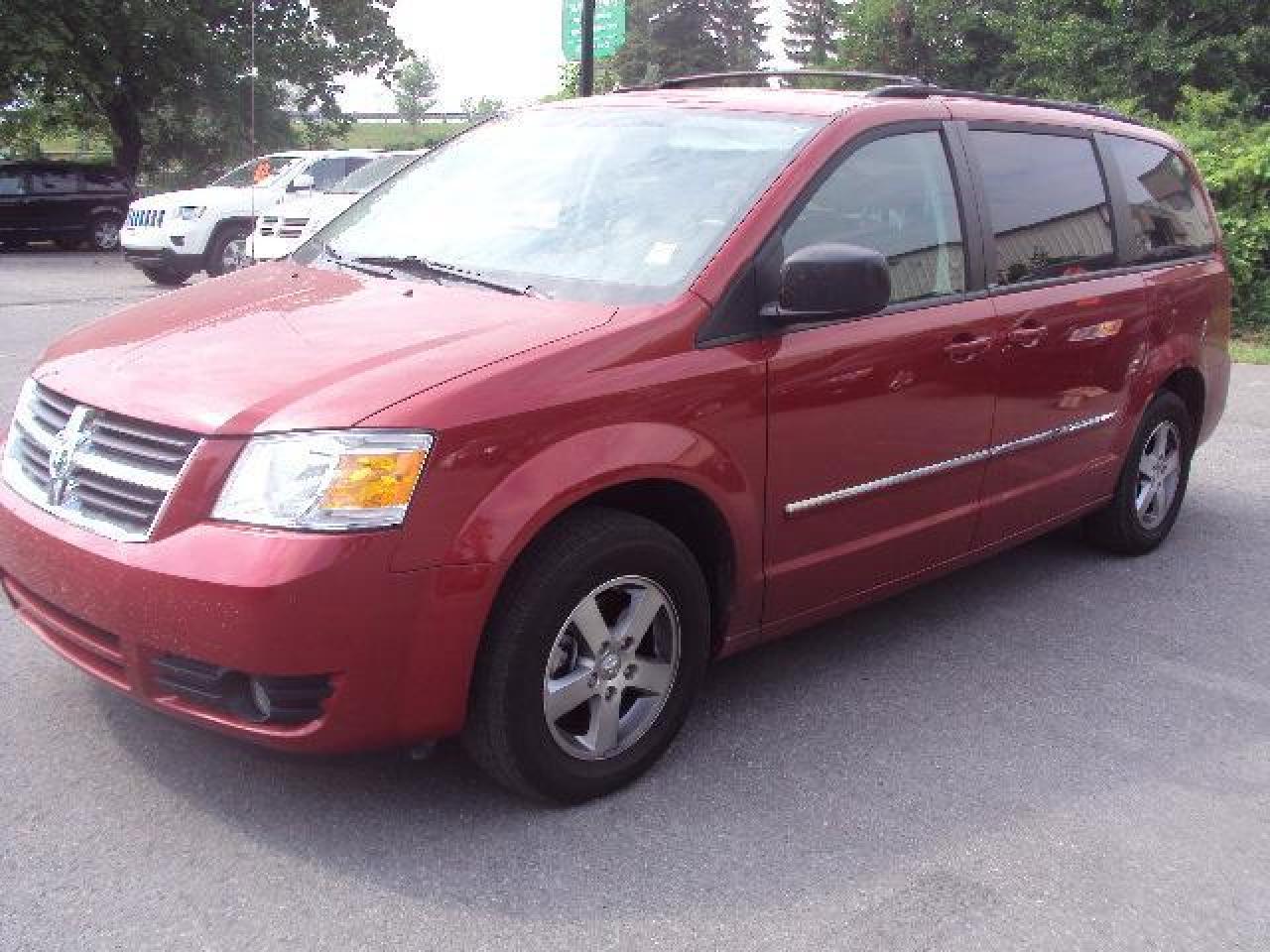 Used 2008 Dodge Grand Caravan SXT for sale in Ottawa, ON