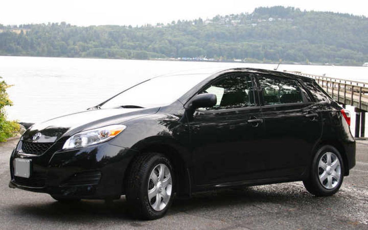 Used 2010 Toyota Matrix Convenience Package - 3.9% financing available! for sale in Burnaby, BC