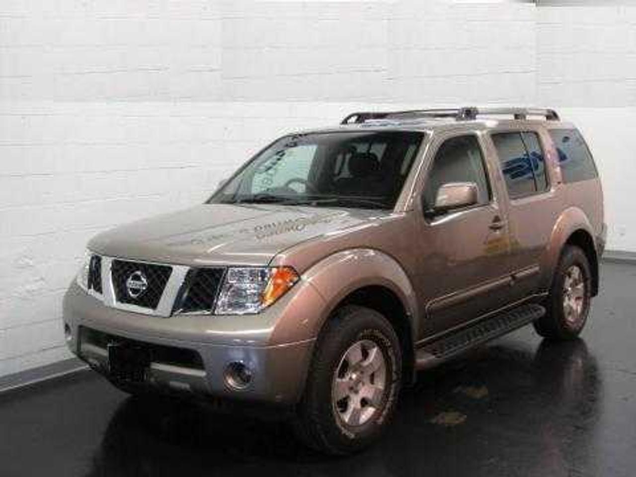 Super nice, local Pathfinder!!  Picture is a sample only.  Actual photos to be uploaded soon!