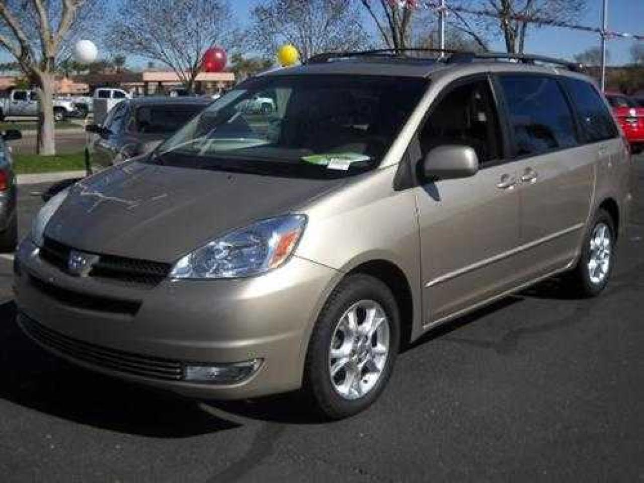 Used 2006 Toyota Sienna LE - 3.9% finance available! for sale in Burnaby, BC