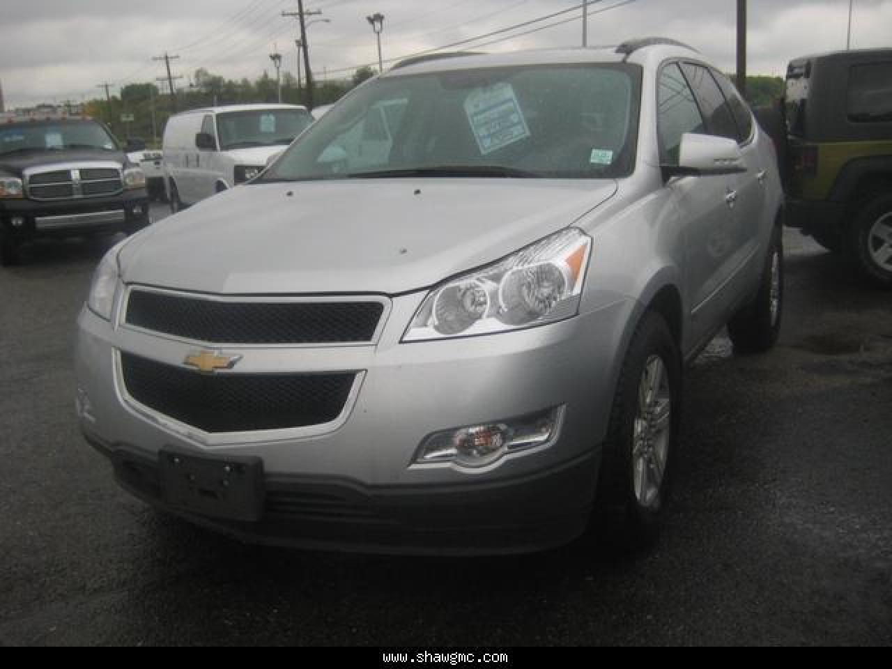 Used 2010 Chevrolet Traverse LT for sale in Calgary, AB
