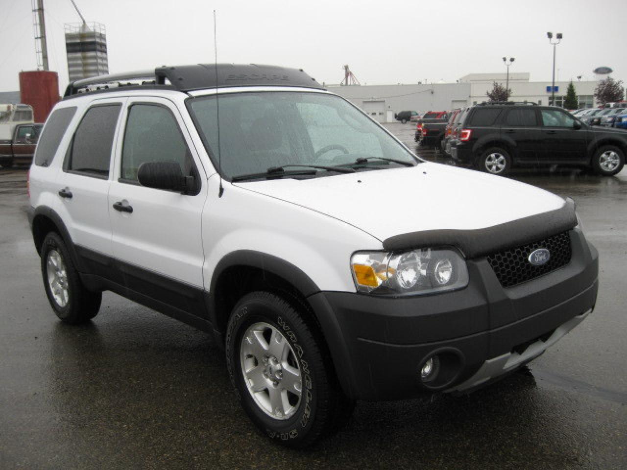 Used 2006 Ford Escape - 4x4 XLT 4X4 for sale in Innisfail, AB