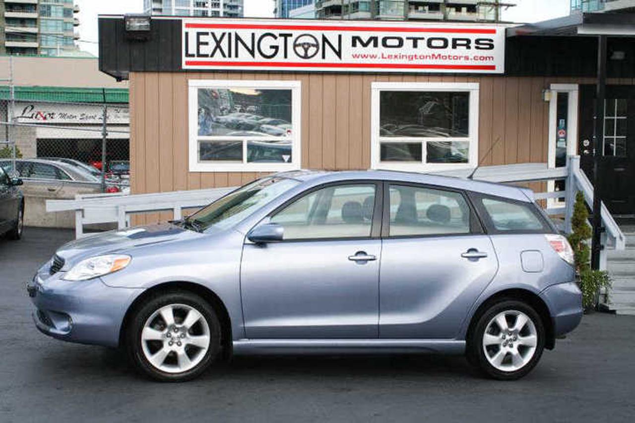 Used 2007 Toyota Matrix XR for sale in Burnaby, BC