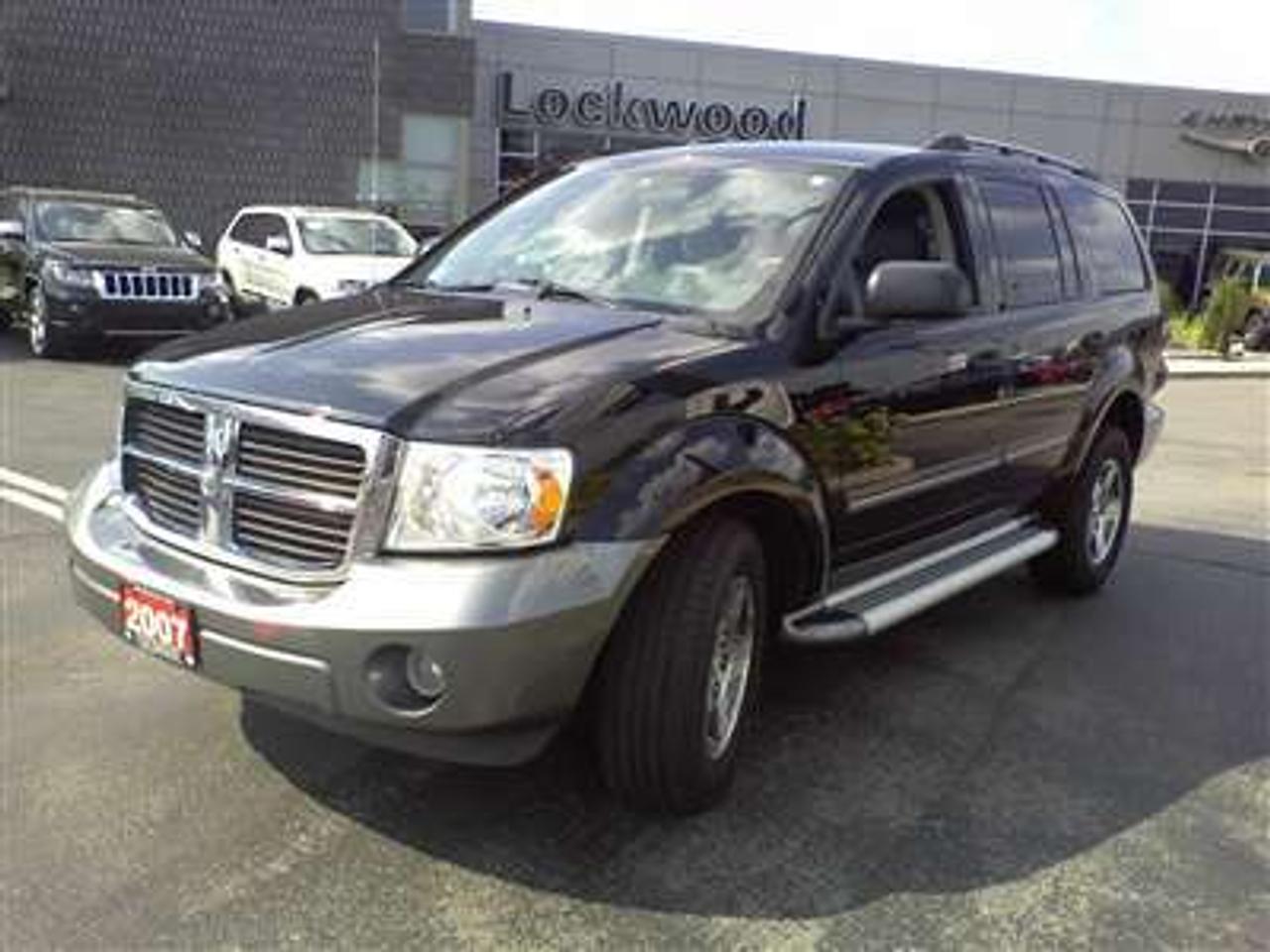 JUST ARRIVED. FORMER LEASE RETURN WITH TONS OF TOYS. EQUIPPED WITH LEATHER, RUNNING BOARDS, BUCKET SEATS, ALLOYS AND V8 ENGINE THAT WILL MAKE THE VEHICLE GO GO GO!!! CALL US TODAY TO BOOK AN APPOINTMENT, THIS WONT LAST. CAR PROOF VERIFIED, PRICE IS PLUS HST, LICENSING EXTRA.