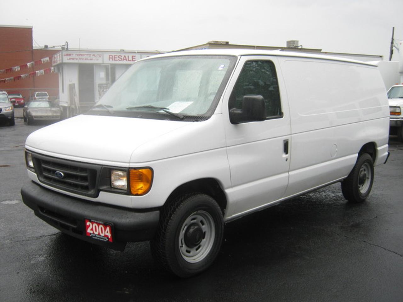 Used 2004 Ford E150  for sale in Toronto, ON