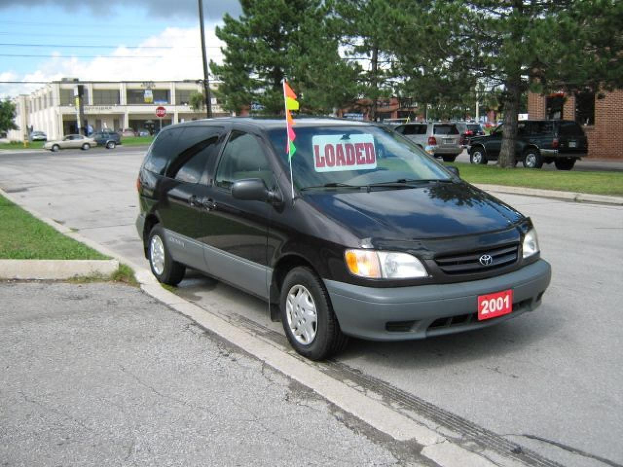 Used 2001 Toyota Sienna CE for sale in North York, ON