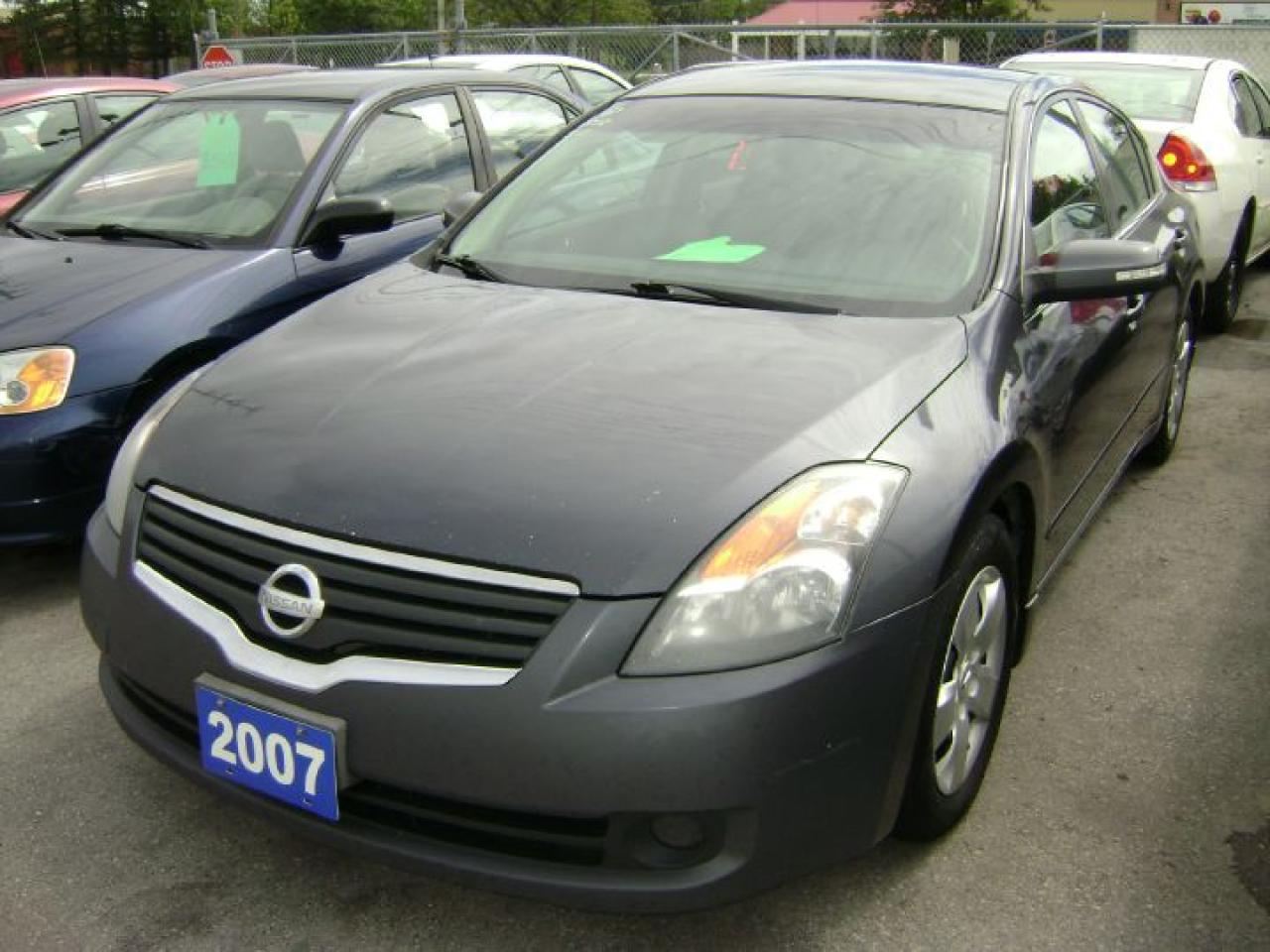 Used 2007 Nissan Altima 3.5S for sale in Brampton, ON